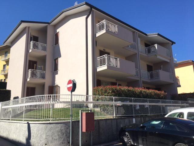 شقة Monolocale A Peschiera Del Garda Vista Lago المظهر الخارجي الصورة